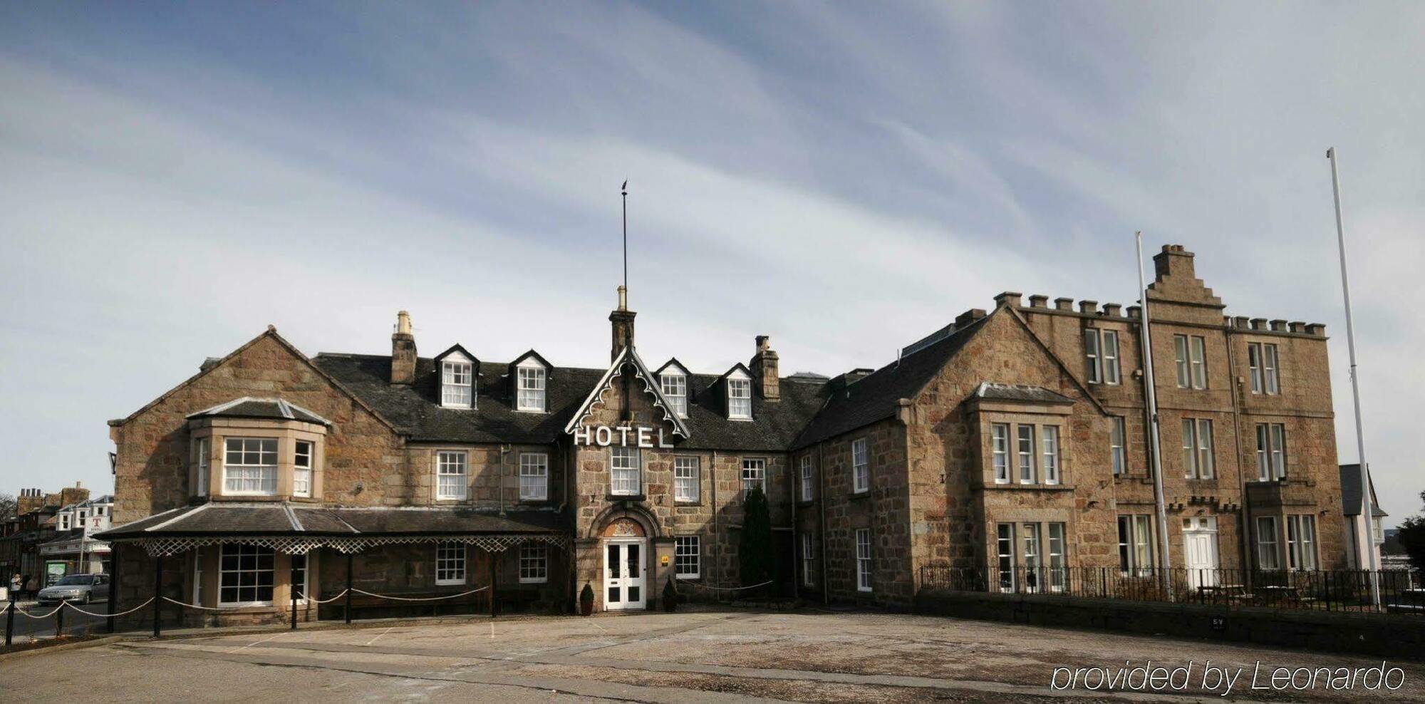 אבוין Huntly Arms Hotel מראה חיצוני תמונה